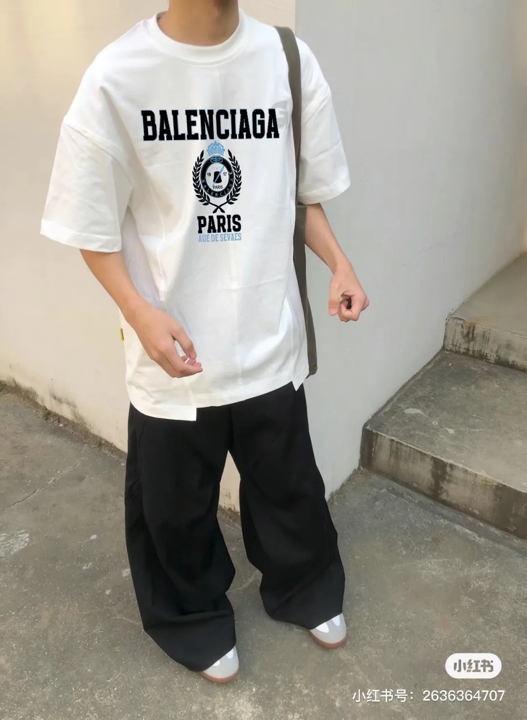 P80✨🔥 BALENCIAGA Paris lettering printed short-sleeved T-shirt, custom-woven and dyed 280g combed cotton heavyweight fabric, zero color difference in thread, perfect details, different from the current version on the market, welcome to compare, Same Style for men and women, must-sell in the picture above Color: White Black Size: 1 2 3 4